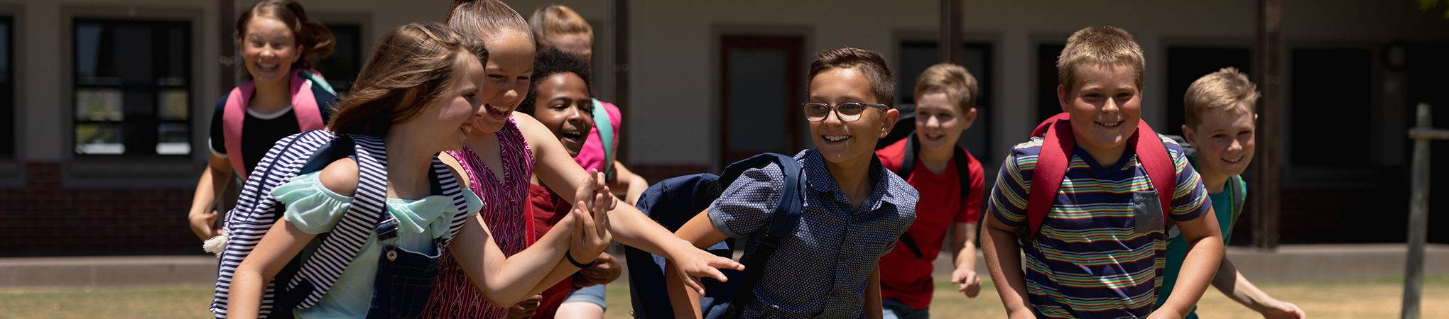 niños en la escuela